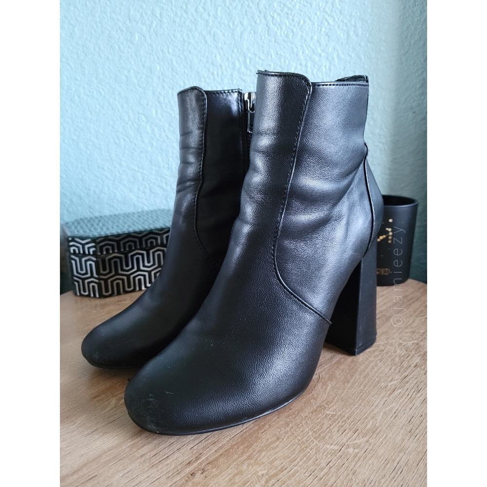 Steve Madden | "Trix" Leather Heeled Ankle Boots